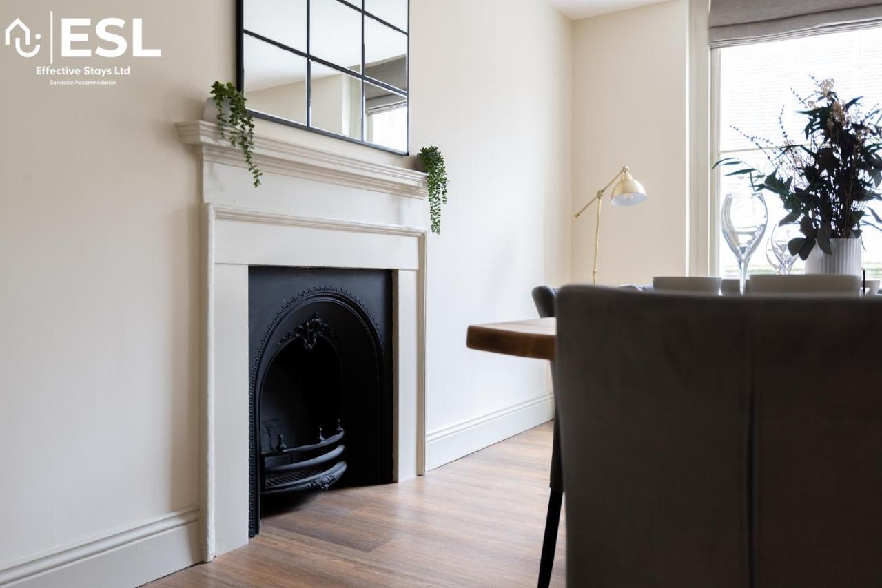 Shrewsbury Square - 2 Bedroom Second Floor Apartment - Perfect Central Location For Exploring Шрусбъри Екстериор снимка